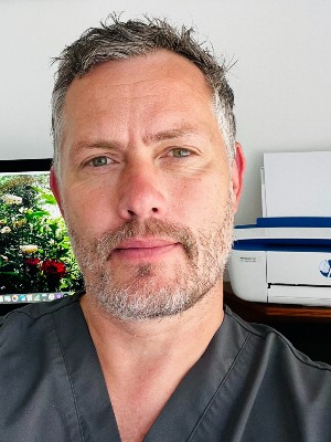 Dr Darren Micheal Cornish