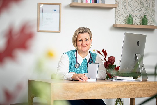 Dr Lucy Mather