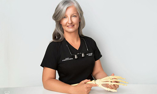 Mrs Studnicka-Perkin - Private Orthopaedic Consultant